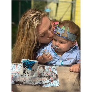 Meet your Posher, Sally